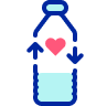 Icon einer Flasche mit Herz – Etwa sieben recycelte PET-Flaschen werden für eine Noah*s Ocean Badehose verwendet.